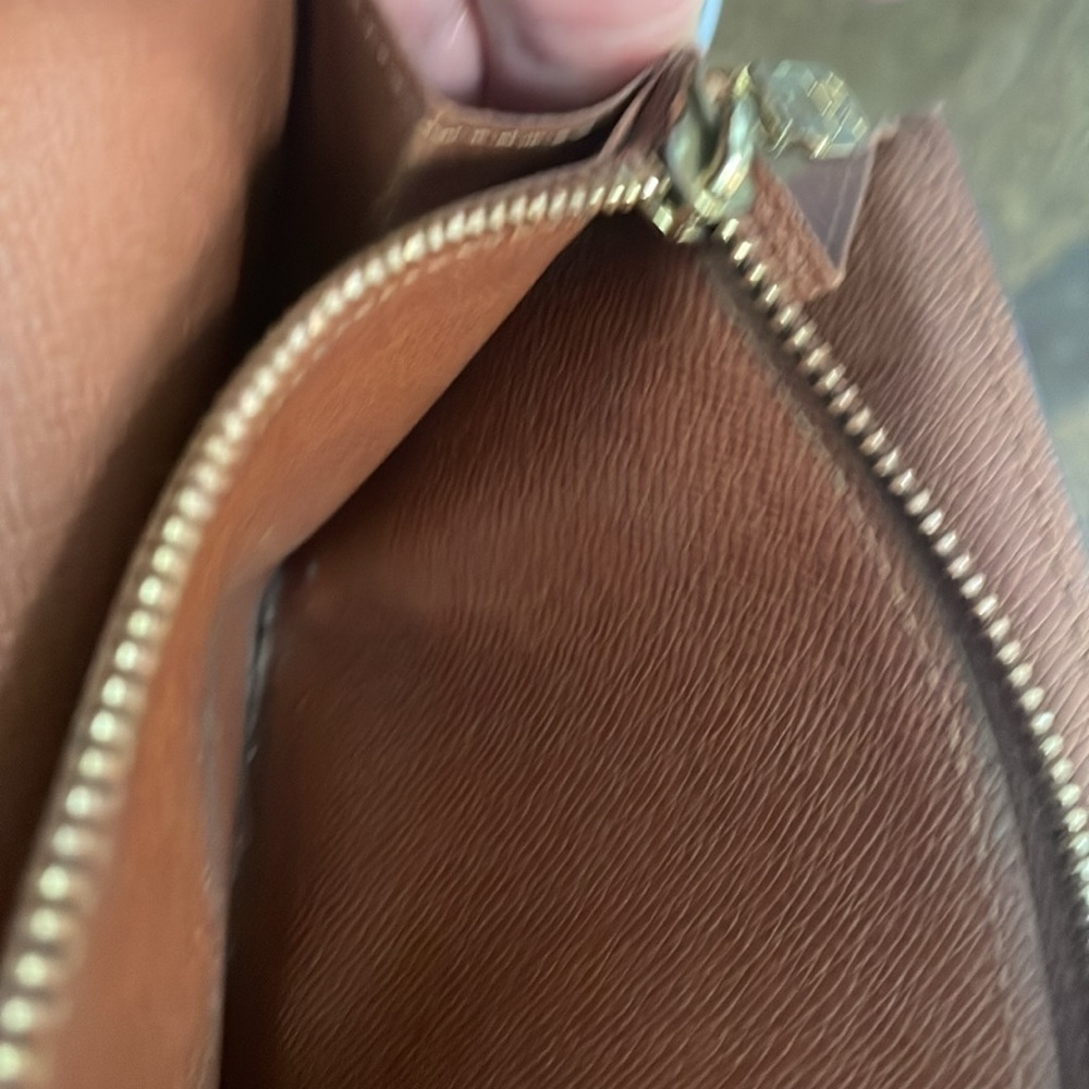Louis Vuitton Monogram Wallet - Picture 12 of 15
